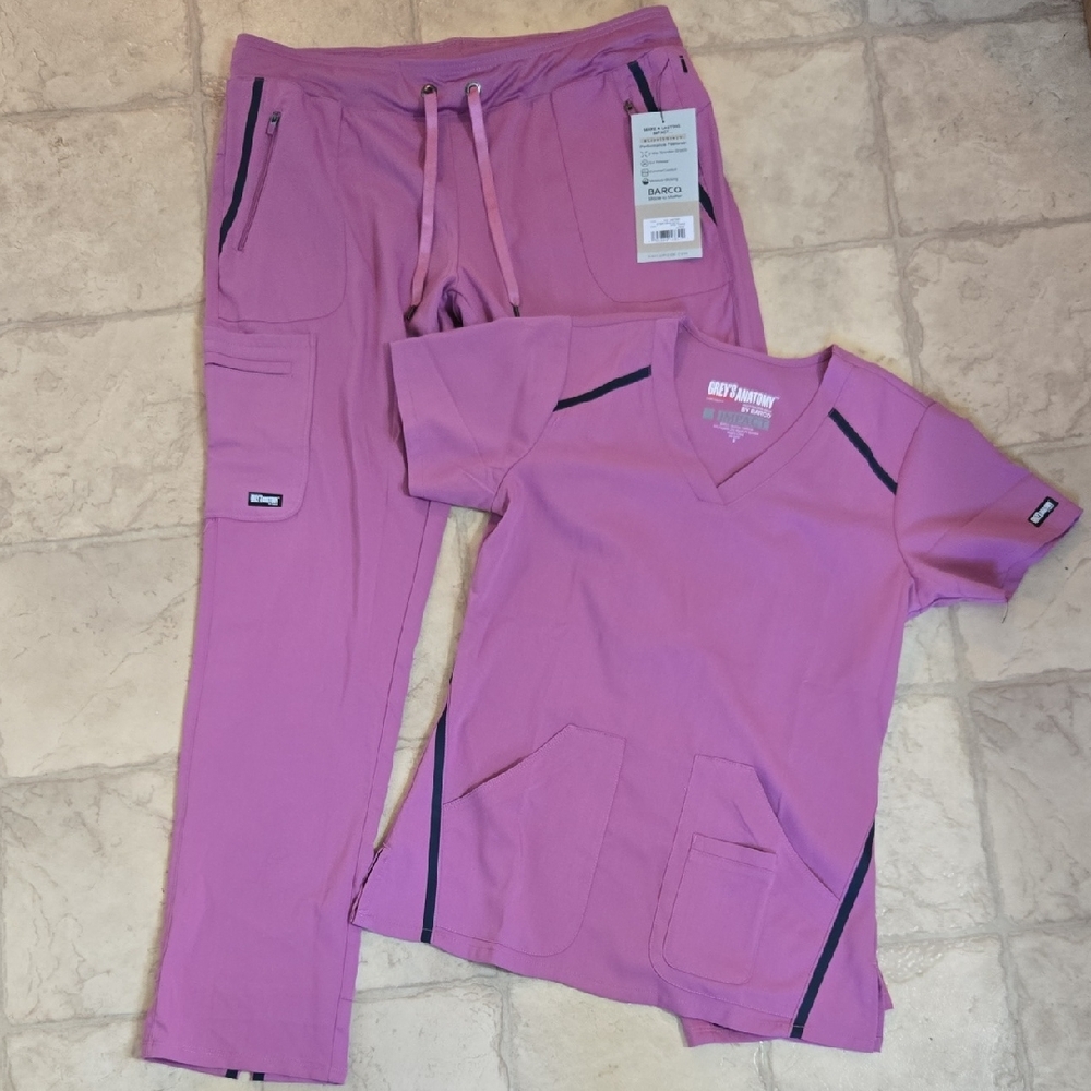 Grey's anatomy scrubs